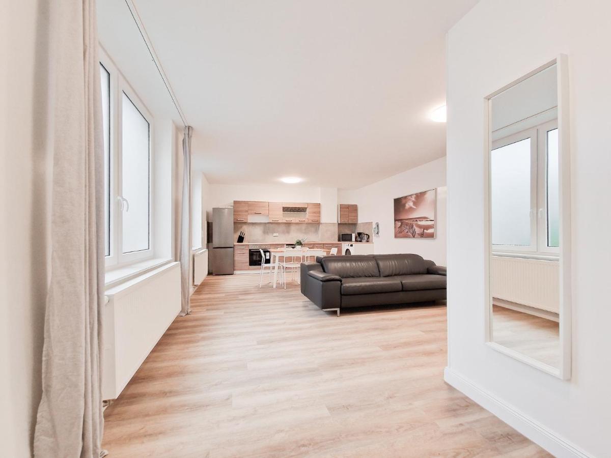 Raj Living - City Apartment With 3 Rooms - 15 Min Messe Dus & 10 Min Old Town Dus Dusseldorf Ngoại thất bức ảnh